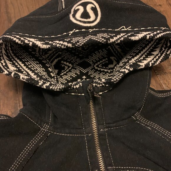 Lululemon Limited Edition Scuba Hoodie, size 8 - Picture 3 of 4